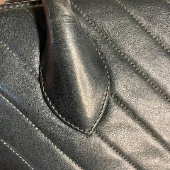 Vintage Chanel Chevron VStitch Tote - Picture 6 of 13